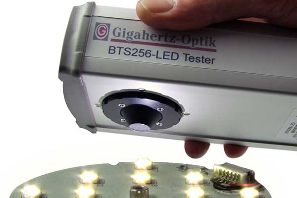 Luminous Flux Measurement of Board Mounted LEDs