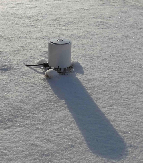 Cosine corrected diffuser with heated air flow for keeping the entrance optic snow free, dry, etc. Cosine corrected diffuser with heated air flow for keeping the entrance optic snow free, dry, etc.