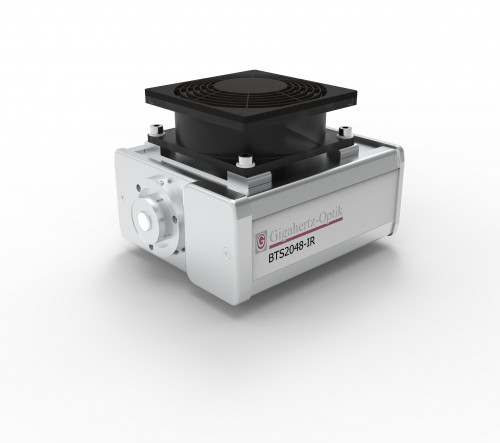 The BTS2048-IR spectroradiometer with thermoelectrically cooled array detector The BTS2048-IR spectroradiometer with thermoelectrically cooled array detector