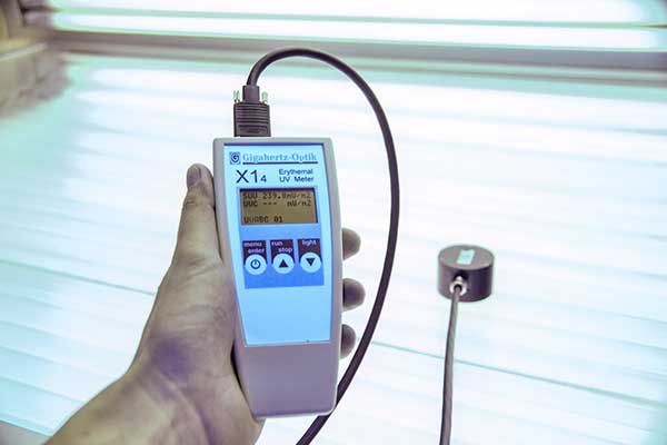 Erythema-Effective Irradiance Measurement of Sun