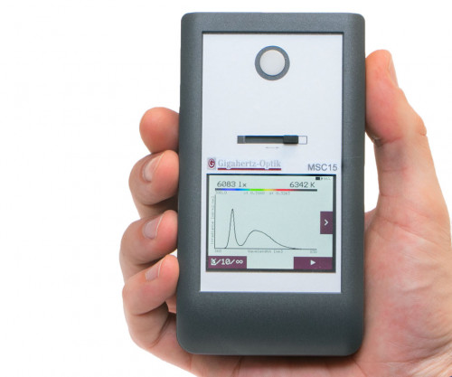 MSC15 for measurement of the illuminance, spectrum, color, and color rendering in the lighting Industry. Touchscreen for intuitive handling of the meter.